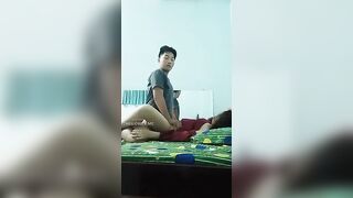 Được hôm nghỉ lễ gặp lại người yêu cũ thế là có siêu phẩm