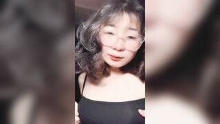 lan hương mới nhú và nhưng lần nứng lồn