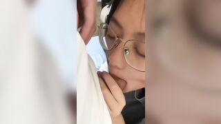 Bú cu cho bạn thân giờ nghỉ trưa