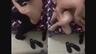 Ông bạn hàng xóm dẫn bạn gái về phòng chịch nhau bị quay lén