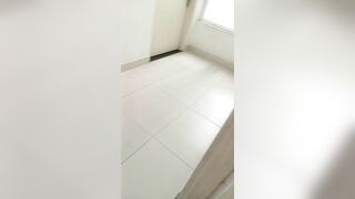Đứng trước hành lang mặt đồ em họ và sóc lọ p2