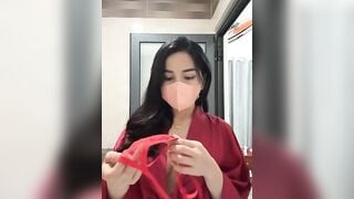 Chuyện tình cô chủ nhà dam,dang và anh thợ điện may mắn 🌚. Xem full 5 clips dài 👇👇👇👇