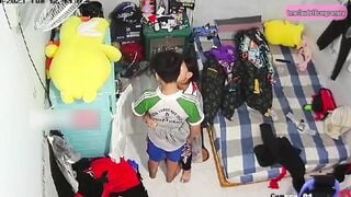 Hack cam em học sinh cấp 2 níu kéo bạn trai bằng cái bướm dâm