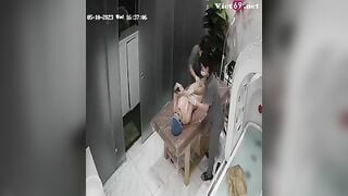 Hack camera em gái vú to đi spa
