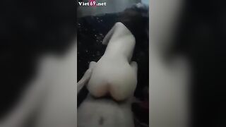 Cong mông banh bướm cho anh dập trên gác lửng