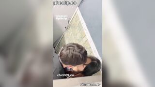 Mẹ dặn còn nhỏ nên không được cho con trai hôn môi
