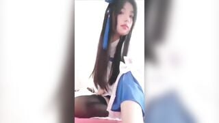 Gái xinh khoa múa hóa trang thủ dâm