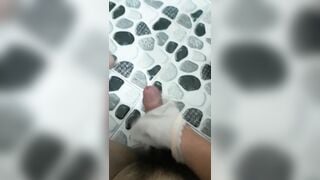 Thủ dâm với quần lót của chị gái mới mặc