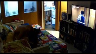 Quay video con em dâm cưỡi ngựa